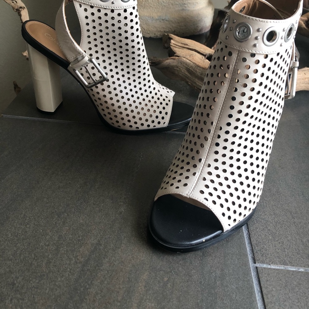 Darling heels